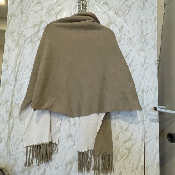 Calvin Klein oversize cardigan shall white tan dolman sleeve fringe one size - Picture 5 of 6